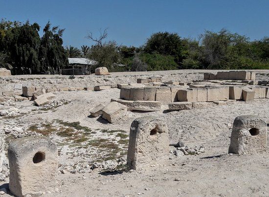 Barbar Temples