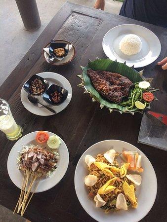 Warung Mega Ikan Bakar
