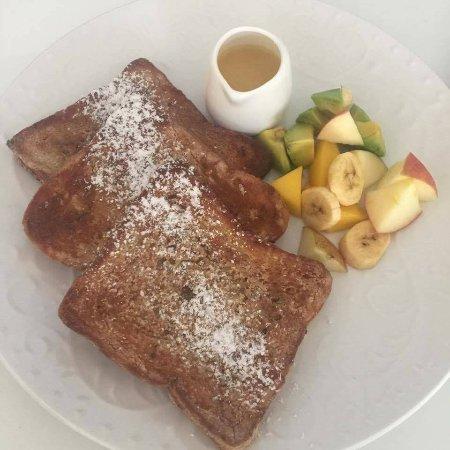 Estrella Bakery-Cafe
