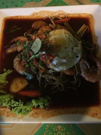 Pak Mid Cafe