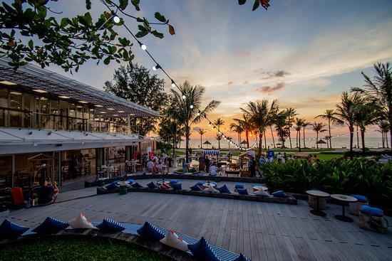 Ola Beach Club