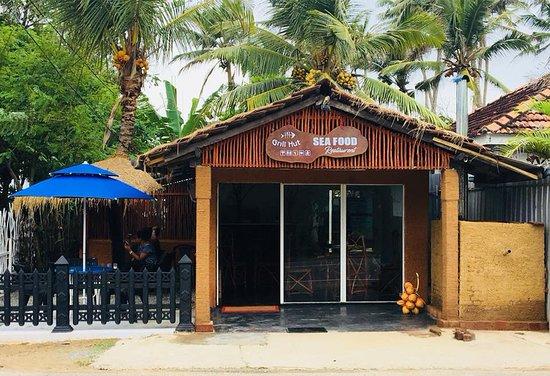 Grill Hut Ahangama
