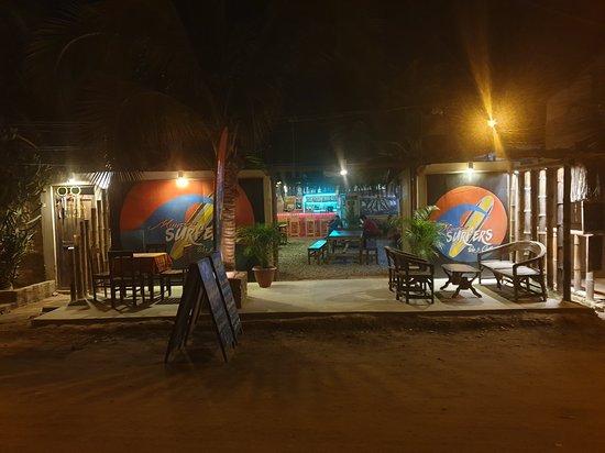 Mancora Surfers Bar and Grill