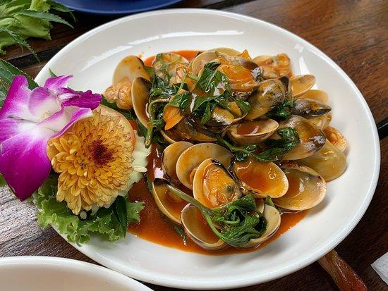 May&Zin. Restaurant