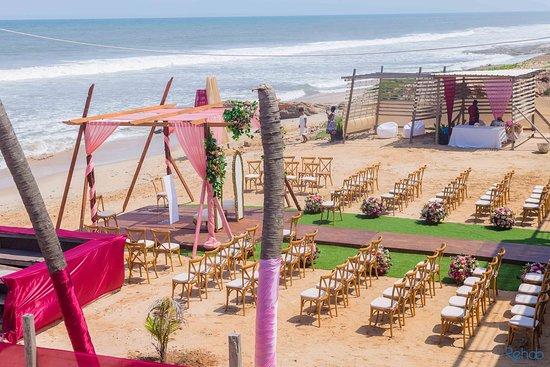 Rehab Beach Club