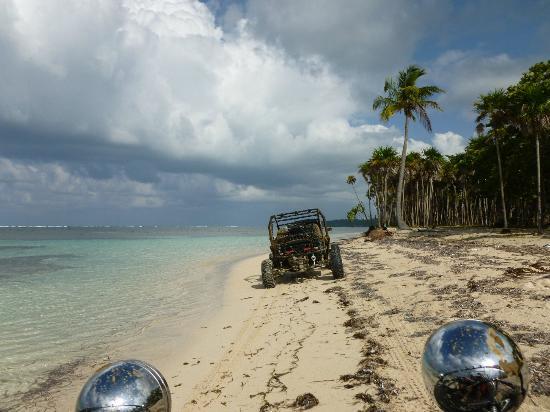 Roatan Sand Blasters Dune Buggy Tour