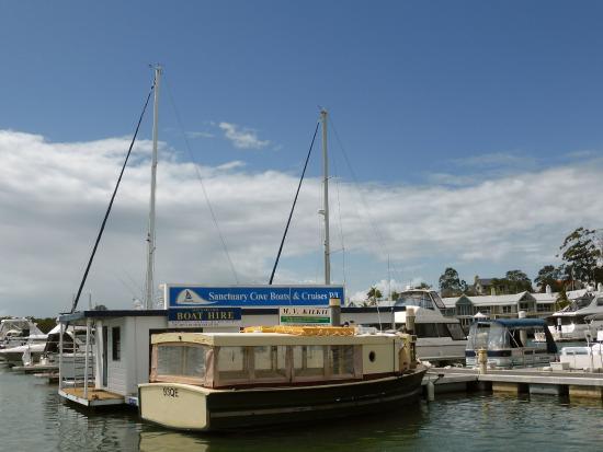 Sanctuary Cove Boats & Cruises