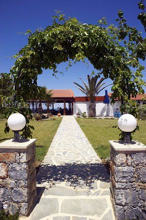 Taverna River